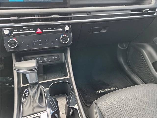 Used 2025 Hyundai Tucson SEL FWD image 12