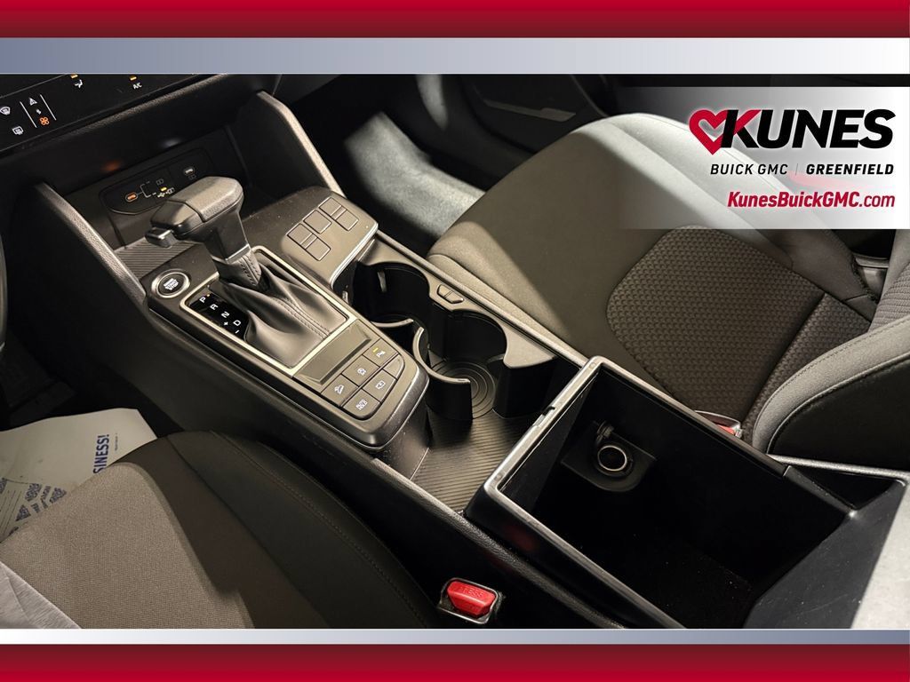 Used 2026 Kia Sportage LX FWD image 30