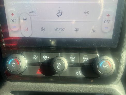 New 2025 Ford Ranger Lariat w/ Trailer Tow Package image 28