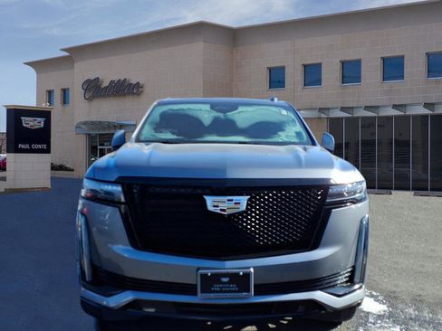 Used 2021 Cadillac Escalade ESV Sport Platinum image 2