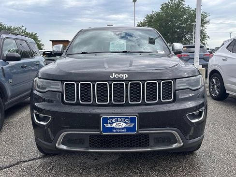 Used 2017 Jeep Grand Cherokee Limited w/ Luxury Group II AWD/4WD image 2