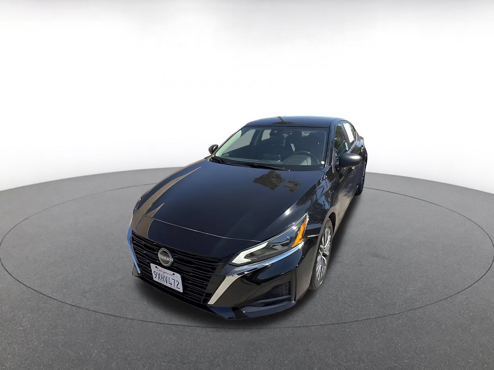Used 2025 Nissan Altima 2.5 SV FWD image 6