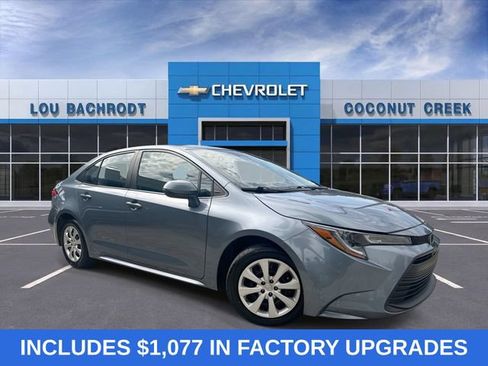 Used 2024 Toyota Corolla LE FWD image 1