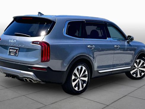 Used 2022 Kia Telluride EX w/ EX Premium Package FWD image 13