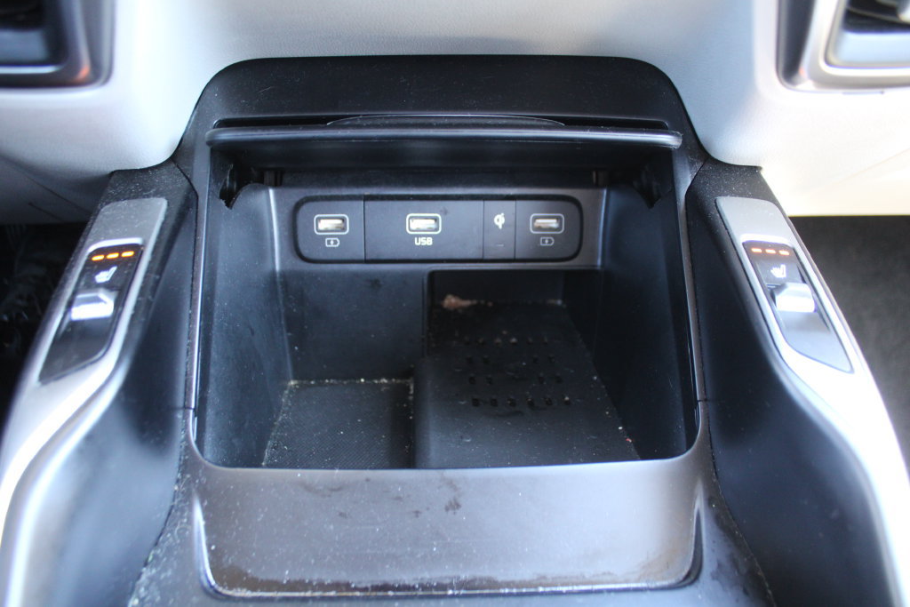 Certified 2023 Kia Sorento S w/ Panoramic Sunroof Package FWD image 37