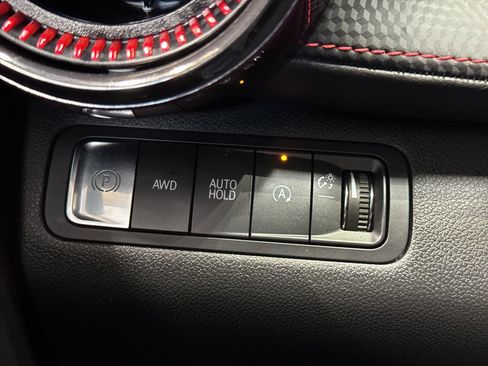 Used 2025 Chevrolet Equinox RS w/ Safety and Technology Package AWD/4WD image 33