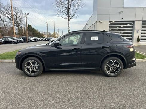 New 2026 Alfa Romeo Stelvio Sprint w/ Convenience Package image 5