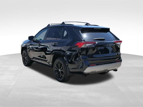 Used 2024 Toyota RAV4 SE w/ Convenience Package AWD/4WD image 6