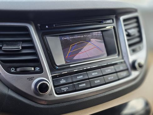 Used 2016 Hyundai Tucson Sport image 35