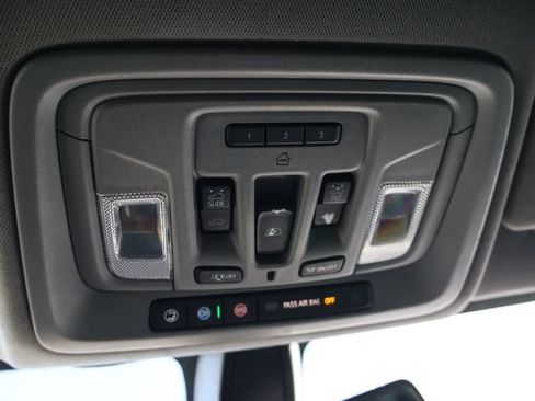 Used 2022 Chevrolet Silverado 1500 RST w/ Convenience Package II AWD/4WD image 16