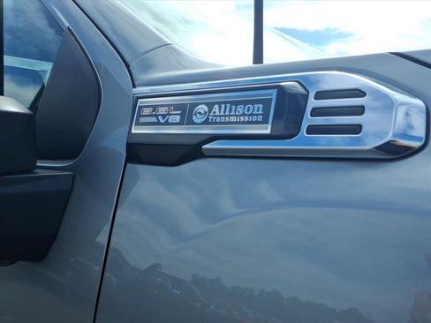 New 2025 GMC Sierra 2500 SLE image 10