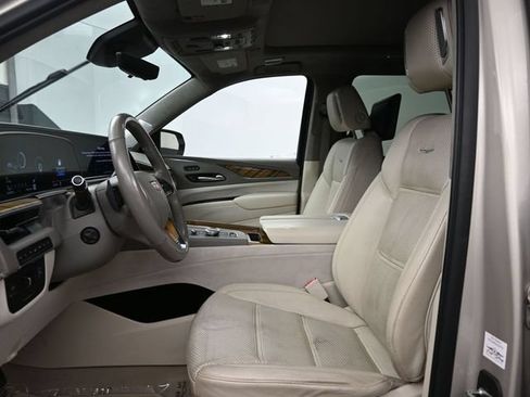 Used 2021 Cadillac Escalade ESV Premium Luxury Platinum AWD/4WD image 6