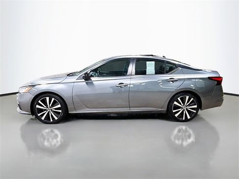 Used 2021 Nissan Altima 2.5 SR image 10