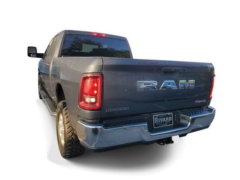 Used 2025 RAM 2500 Big Horn AWD/4WD image 3