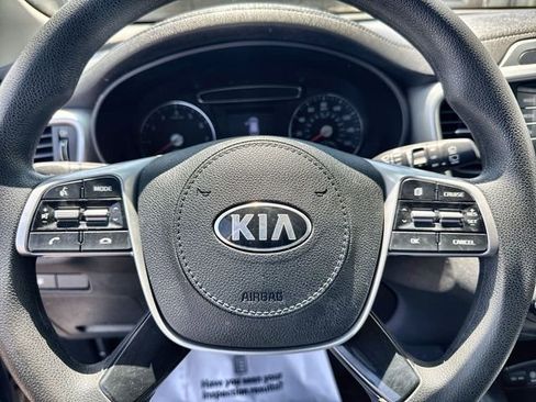 Used 2020 Kia Sorento LX image 22