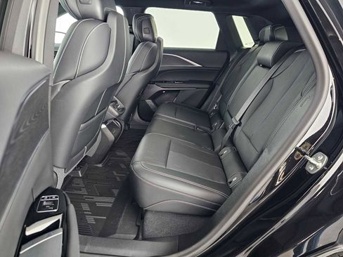 Used 2025 Cadillac Lyriq Luxury w/ LPO, Floor Liner Package AWD/4WD image 15