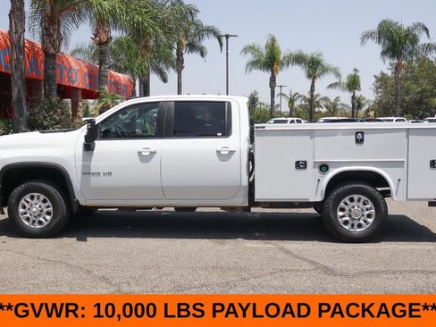 Used 2022 Chevrolet Silverado 2500 LT w/ Convenience Package AWD/4WD image 5