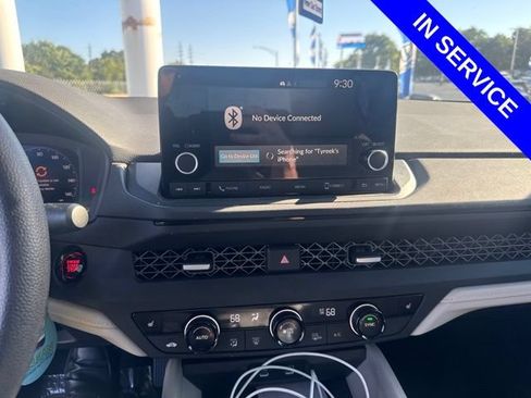Used 2023 Honda Accord EX image 11