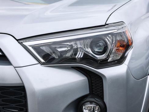 Used 2023 Toyota 4Runner SR5 RWD image 19
