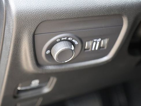 New 2025 Jeep Grand Cherokee L Altitude image 18