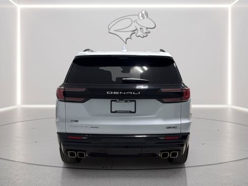 Used 2026 GMC Acadia Denali Ultimate w/ LPO, Floor Liner Package AWD/4WD image 4