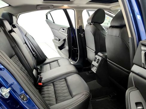 Used 2023 Nissan Maxima Platinum w/ Sport Mat Group FWD image 18