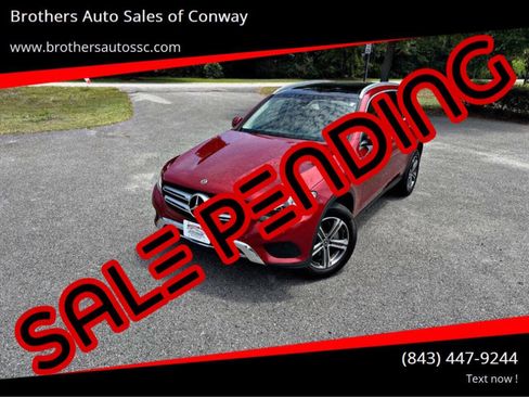Used 2019 Mercedes-Benz GLC 300 4MATIC image 1