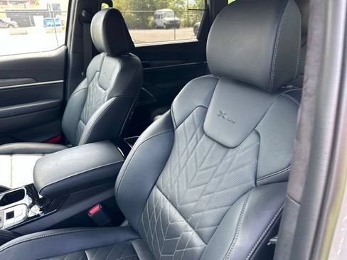 Certified 2025 Kia Telluride SX Prestige X-Line AWD/4WD image 32