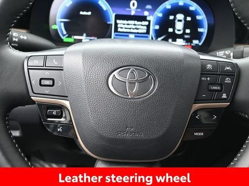 Used 2026 Toyota Crown AWD/4WD image 23