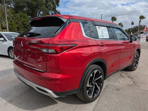 Used 2022 Mitsubishi Outlander SE image 4