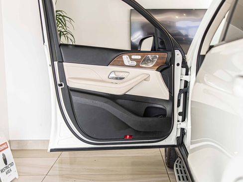 Used 2022 Mercedes-Benz GLE 450 4MATIC w/ Revised AMG Line Exterior image 34