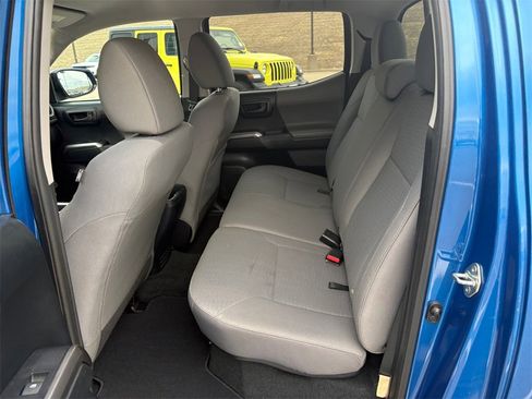 Used 2017 Toyota Tacoma SR5 image 16