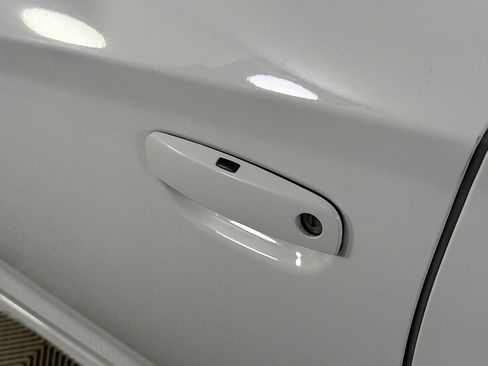 Used 2023 Dodge Charger GT image 31