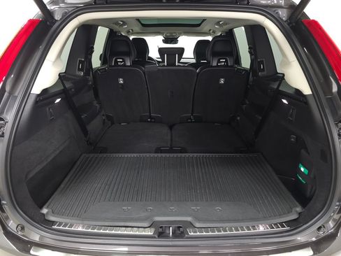 Used 2024 Volvo XC90 T8 Plus w/ Protection Package Premier AWD/4WD image 9