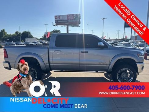 Used 2025 RAM 1500 Laramie AWD/4WD image 8