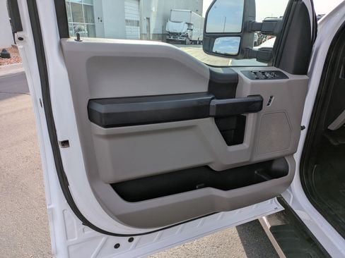 Used 2020 Ford F250 XL w/ Power Equipment Group AWD/4WD image 12