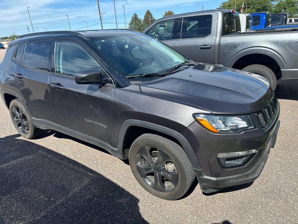 Used 2021 Jeep Compass Latitude AWD/4WD image 3