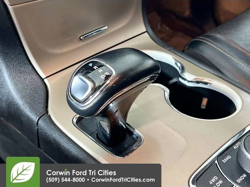 Used 2014 Jeep Grand Cherokee Limited AWD/4WD image 10