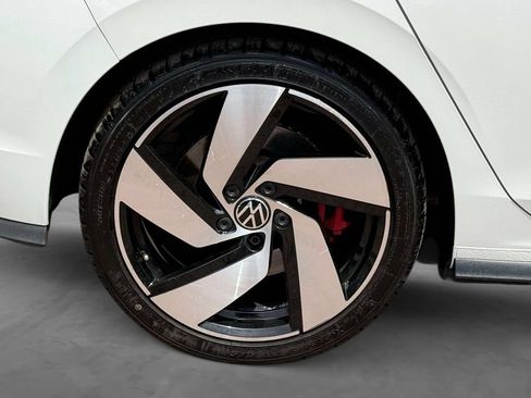Used 2022 Volkswagen GTI S FWD image 8