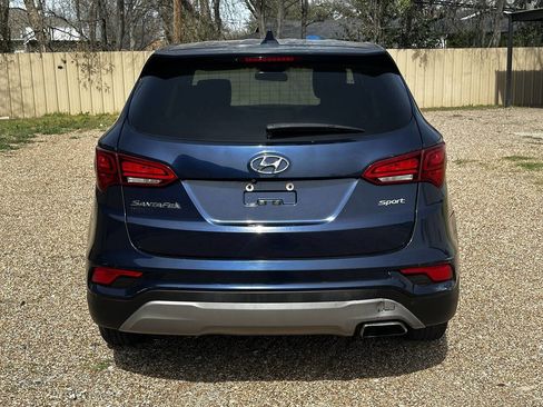 Used 2017 Hyundai Santa Fe Sport FWD image 3