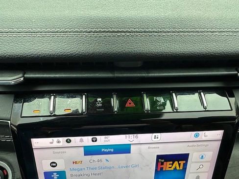 Used 2022 Jeep Grand Cherokee Limited image 17