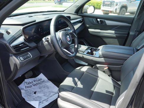 Used 2025 Buick Enclave Preferred FWD image 10