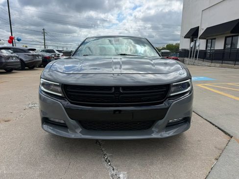 Used 2018 Dodge Charger GT AWD/4WD image 4