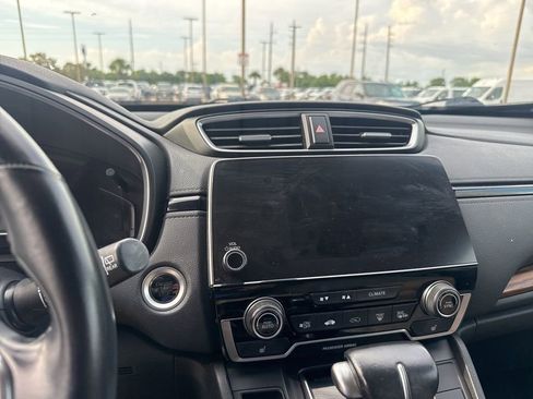 Used 2018 Honda CR-V Touring image 10