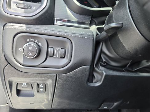 Used 2023 RAM 1500 Limited w/ Body Color Bumper Group AWD/4WD image 34