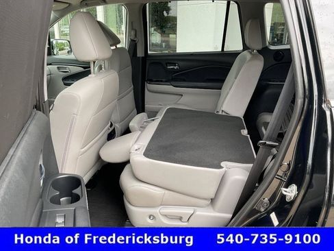 Used 2016 Honda Pilot Touring image 26