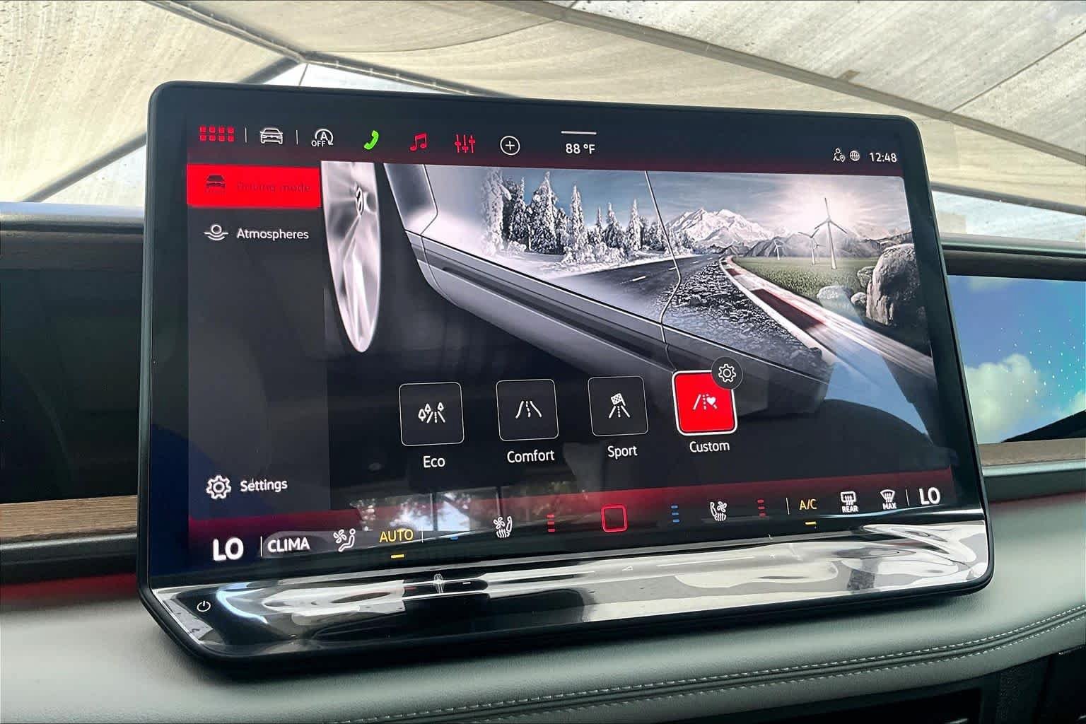New 2027 Volkswagen Atlas SE FWD image 19