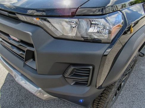 New 2025 Chevrolet Colorado Trail Boss w/ Midnight Edition image 12