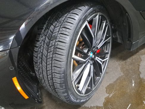 Used 2023 BMW M550i xDrive w/ Executive Package AWD/4WD image 34
