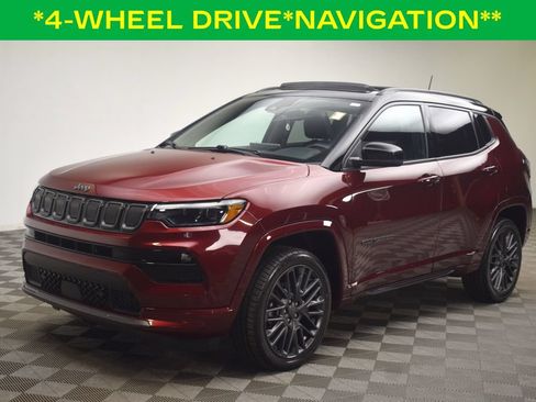 Used 2022 Jeep Compass High Altitude AWD/4WD image 3